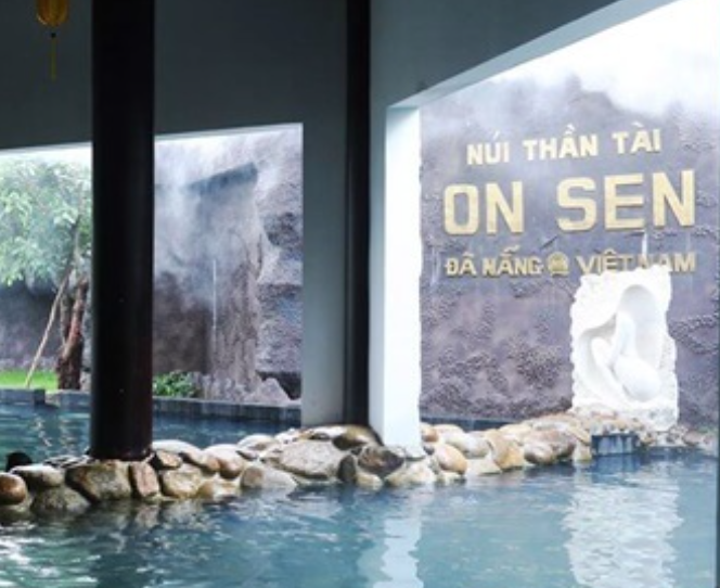다낭 누이탄따이 워터파크 머드온천 투어 (Waterpark & Hot Springs Mud Onsen Tour)