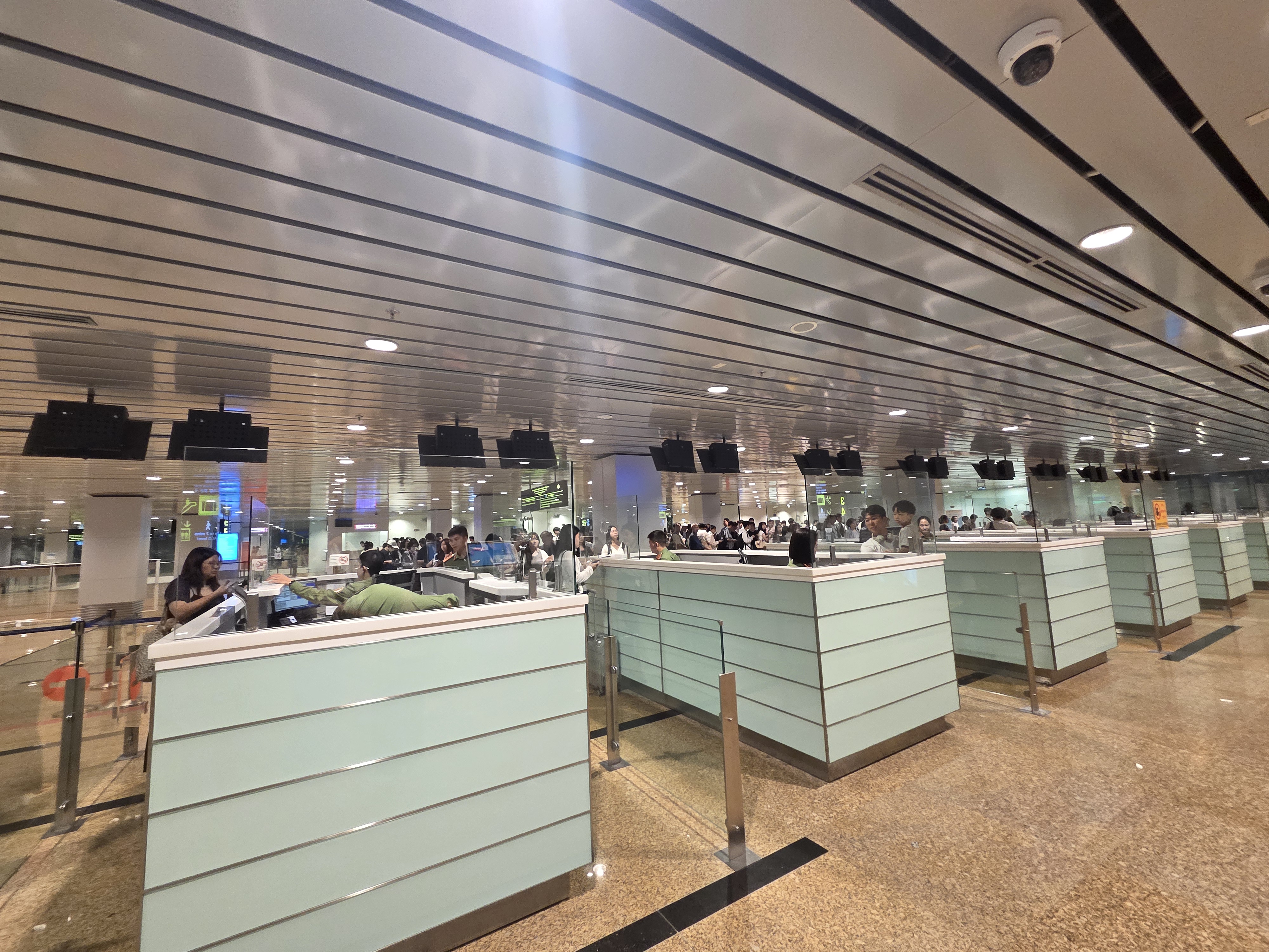 나트랑(깜란) 공항 VIP 패스트트랙 — 입국 & 출국