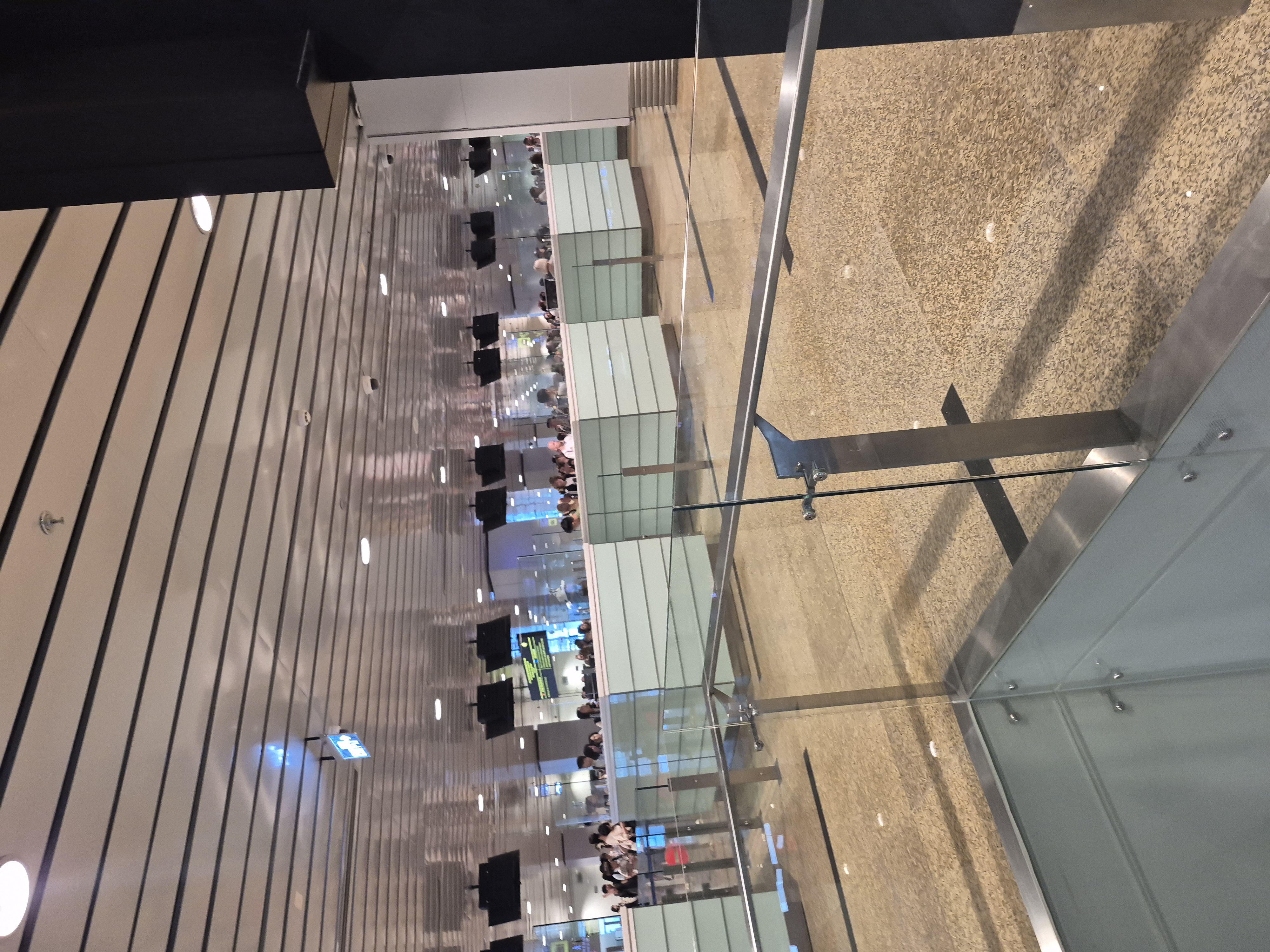 나트랑(깜란) 공항 VIP 패스트트랙 — 입국 & 출국