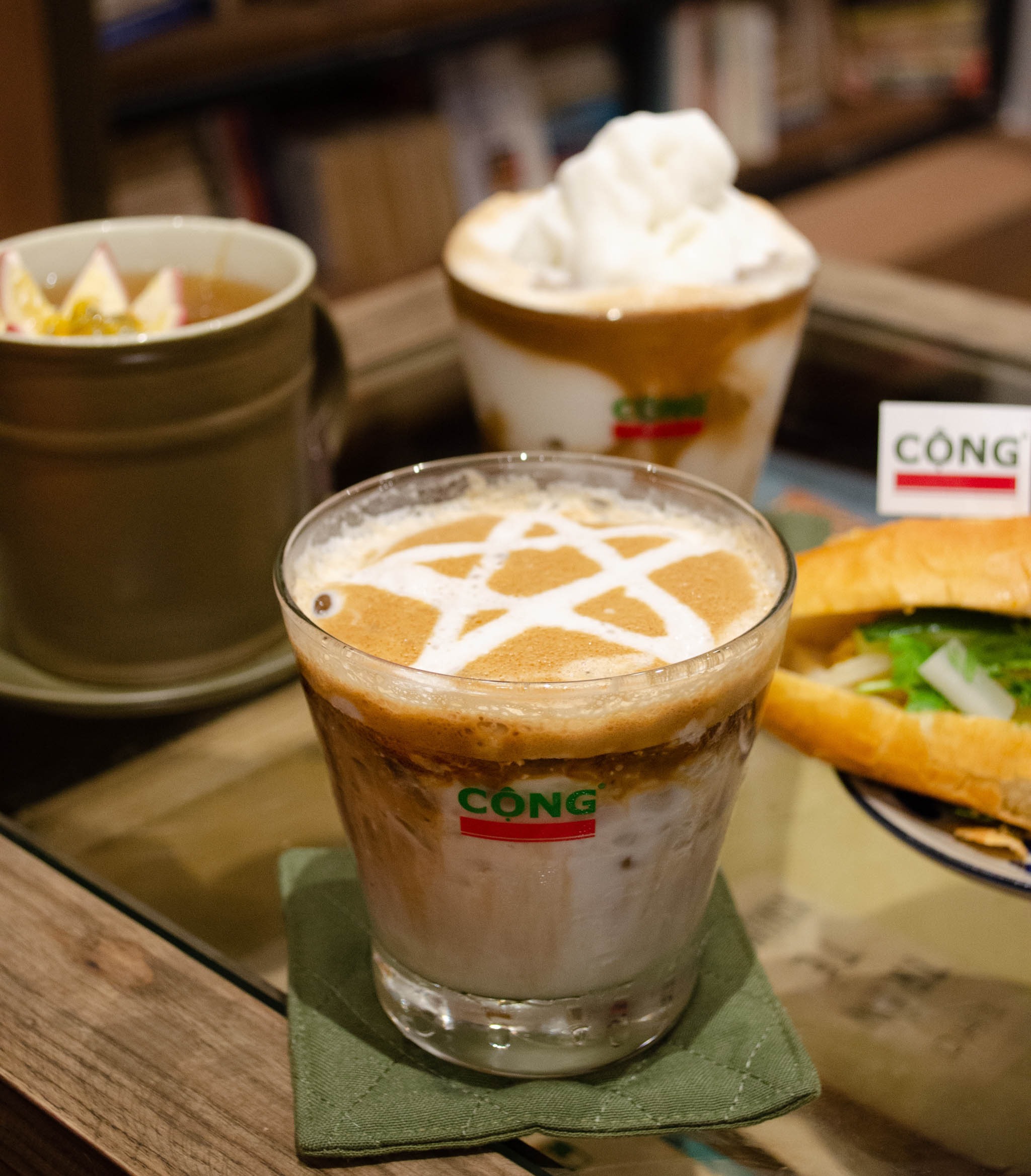 현지 커피 맛집